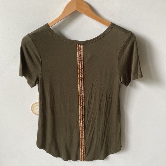 mccnchild boho “Young & Brave” graphic printed short sleeve tee, Size M, NWT - Picture 5 of 7